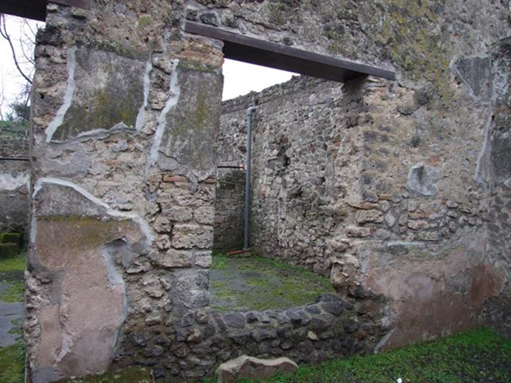 I.8.14 Pompeii. December 2007. South wall of courtyard/garden room 7.