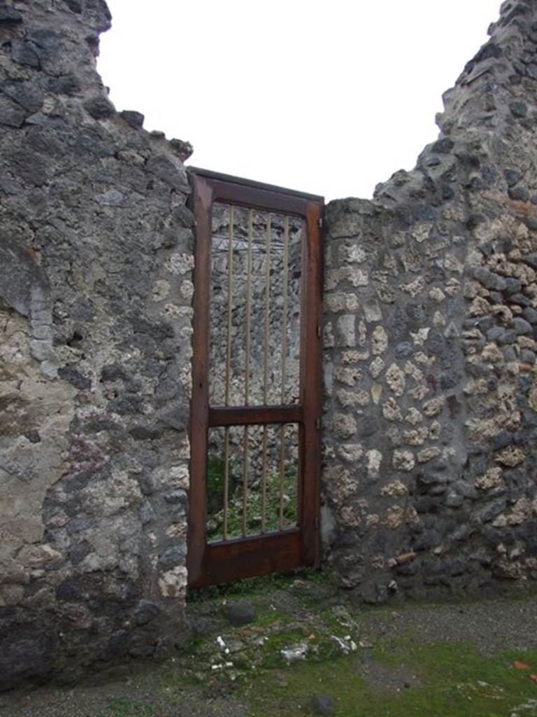 I.8.16 Pompeii. December 2007. Entrance on Vicolo dell’ Efebo.