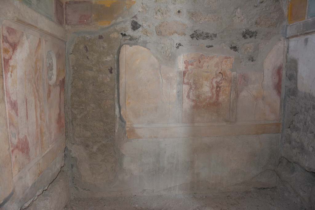 I.8.17 Pompeii. October 2019. Room 15, looking north in alcove.
Foto Annette Haug, ERC Grant 681269 DÉCOR.