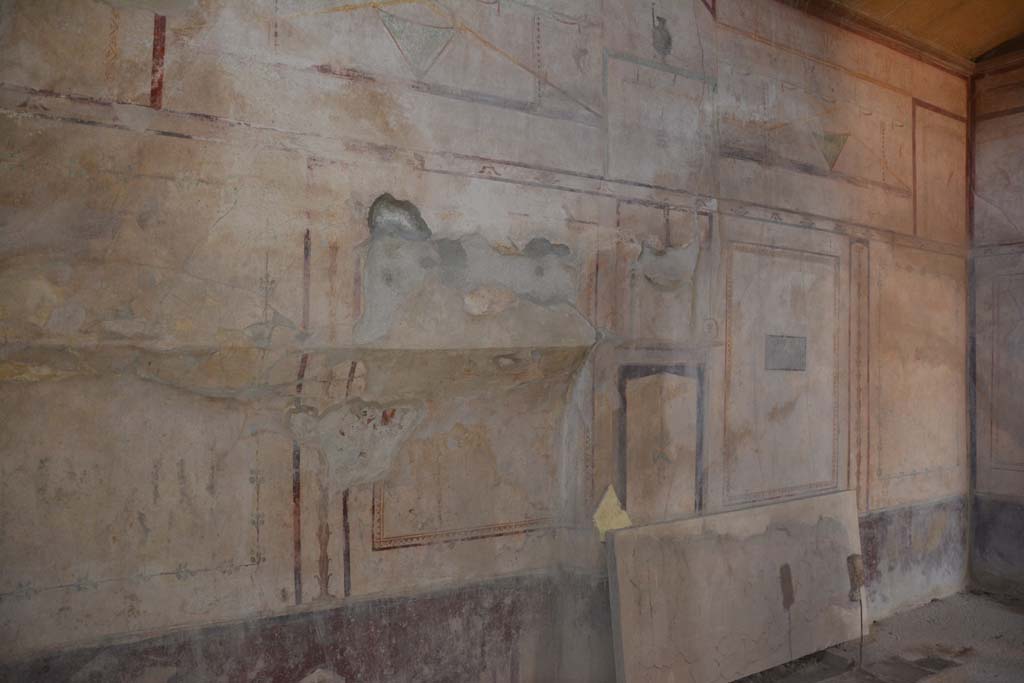 I.8.17 Pompeii. October 2019. Room 14, looking east along north wall.
Foto Annette Haug, ERC Grant 681269 DÉCOR.