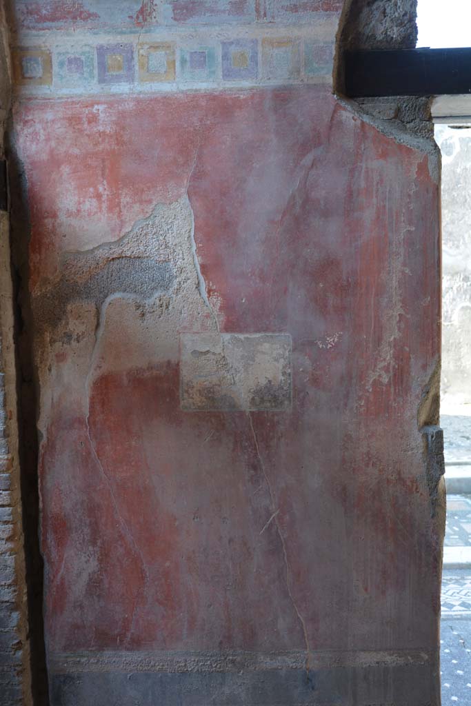I.9.1 Pompeii. October 2019. Room 11, west wall with doorway to atrium, on right.
Foto Annette Haug, ERC Grant 681269 DÉCOR.