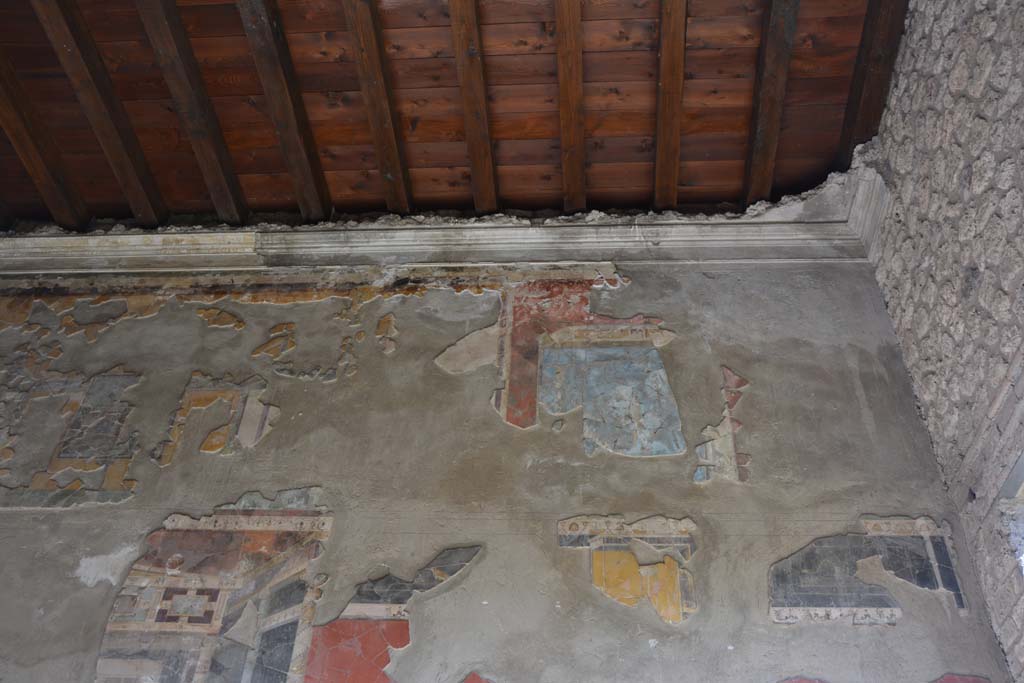 I.9.1 Pompeii. October 2019. Room 7, upper south end of east wall of tablinum.
Foto Annette Haug, ERC Grant 681269 DÉCOR.