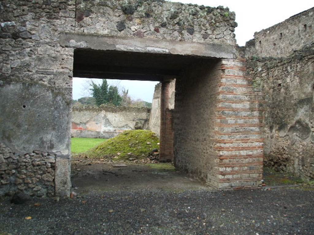 I.9.3. Looking across atrium towards Tablinum. December 2004.