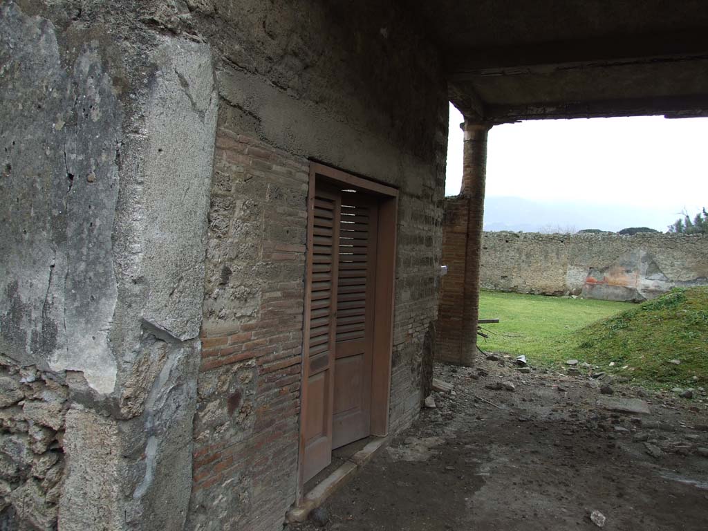 I.9.3 Pompeii. March 2009. Room 4, east wall of tablinum.