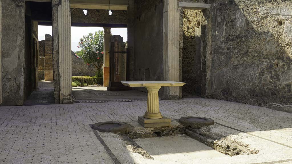 I.9.5 Pompeii. August 2021. Room 3, looking south across atrium towards tablinum. Photo courtesy of Robert Hanson.