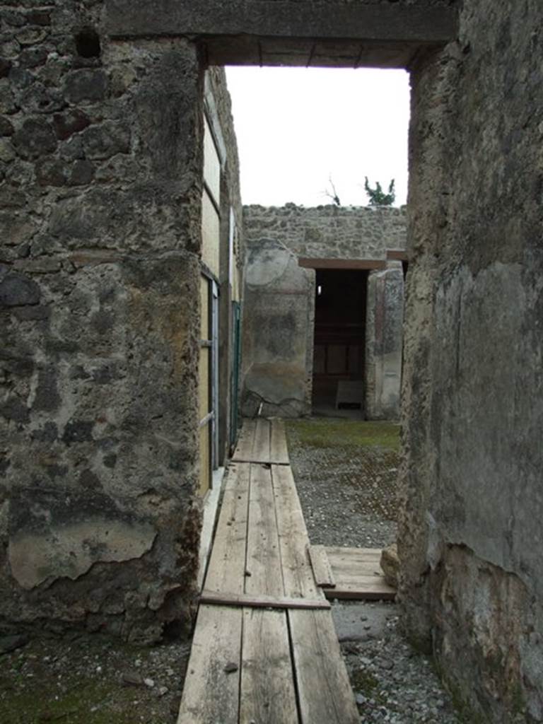 I.9.14 Pompeii. March 2009. Room 5. Looking south into atrium.