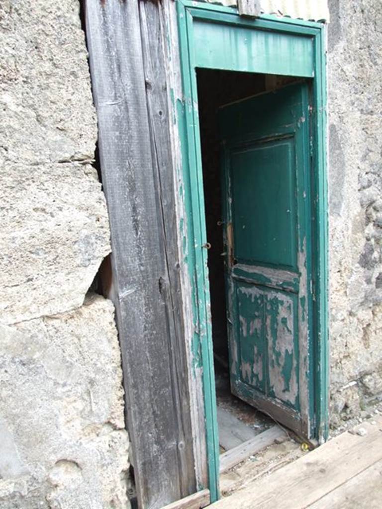 I.9.14 Pompeii. March 2009. Room 11. Doorway from atrium.