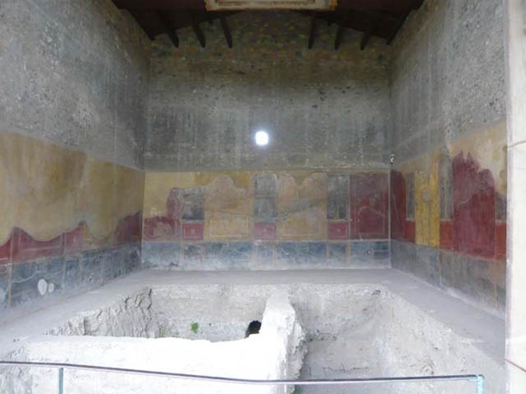 I.10.4 Pompeii. May 2012. Room 18, looking towards east wall. Photo courtesy of Buzz Ferebee.