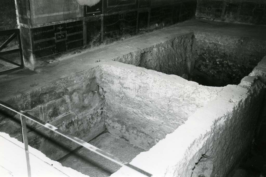 I.10.4 Pompeii. 1972. House of Menander, room under triclinium, NE location of room. Photo courtesy of Anne Laidlaw.
American Academy in Rome, Photographic Archive. Laidlaw collection _P_72_8_8.