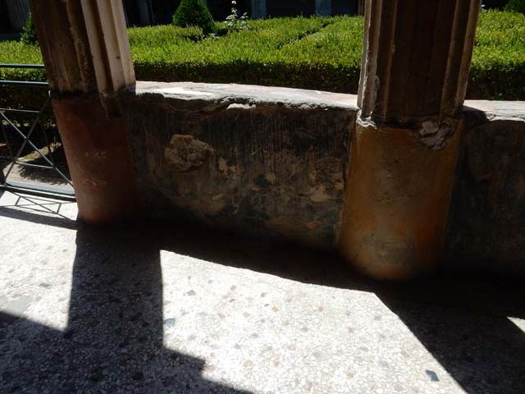I.10.4 Pompeii. May 2017. Looking west towards painted pluteus on east portico.
Photo courtesy of Buzz Ferebee.