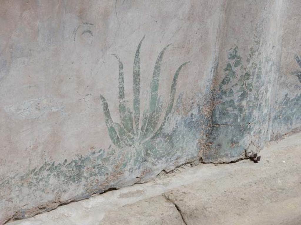 I.10.4 Pompeii. May 2017. Detail of painted pluteus on east side of peristyle garden in north-east corner. Photo courtesy of Buzz Ferebee.
