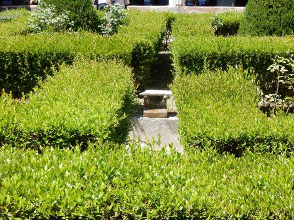 I.10.4 Pompeii. May 2017. Looking towards pool in peristyle garden, with sundial.
Photo courtesy of Buzz Ferebee.