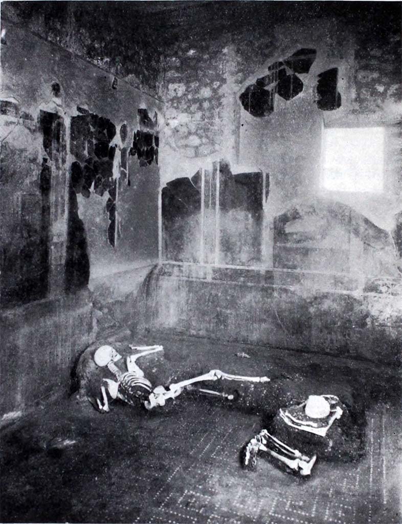 I.10.7 Pompeii. 1934. Room 9, looking towards north-west corner of triclinium, with remains of skeletons.
See Notizie degli Scavi di Antichit�, 1934, p. 286, fig. 10.
