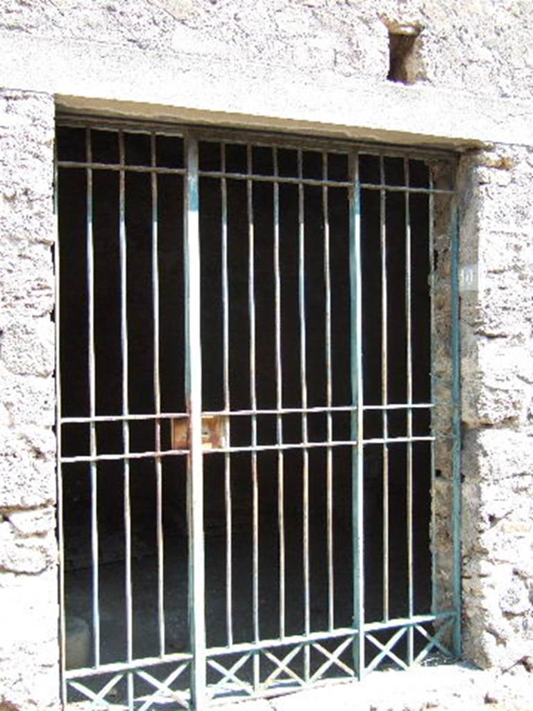 I.10.10 Pompeii. September 2005. Entrance.