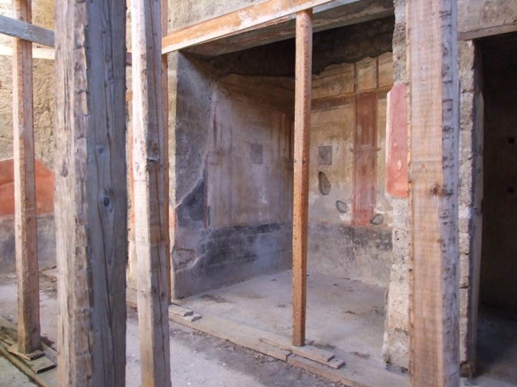 I.10.11 Pompeii. March 2009. Room 6, exedra or ala.