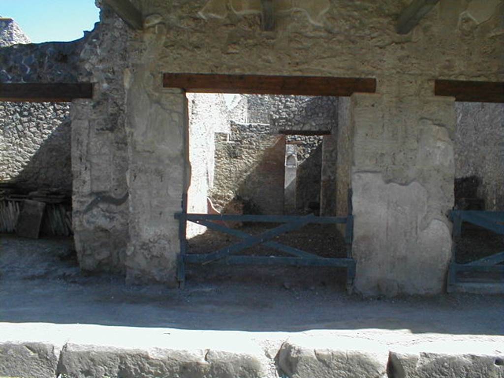 I.11.3 Pompeii. May 2006. Entrance.