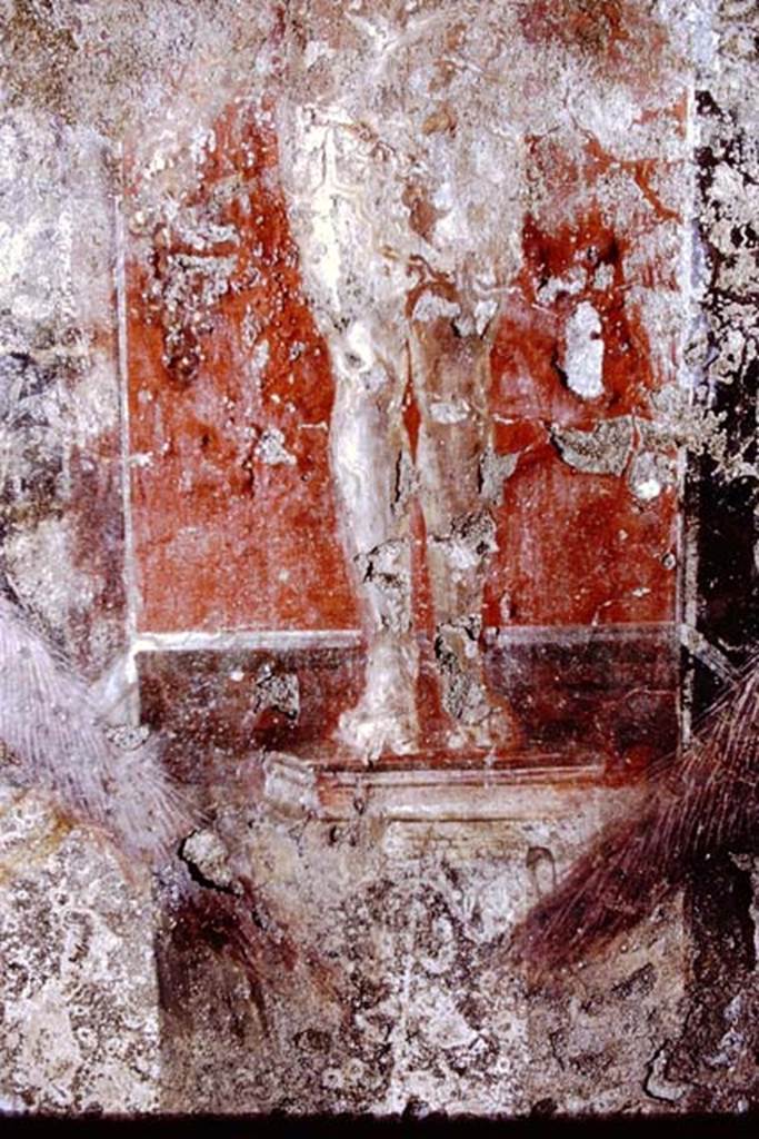 I.11.6 Pompeii. 1972. Detail of painting on south wall. Photo by Stanley A. Jashemski.
Source: The Wilhelmina and Stanley A. Jashemski archive in the University of Maryland Library, Special Collections (See collection page) and made available under the Creative Commons Attribution-Non Commercial License v.4. See Licence and use details. J72f0488