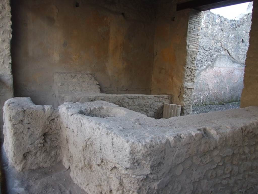 I.12.5 Pompeii. December 2007. Counter and east wall.