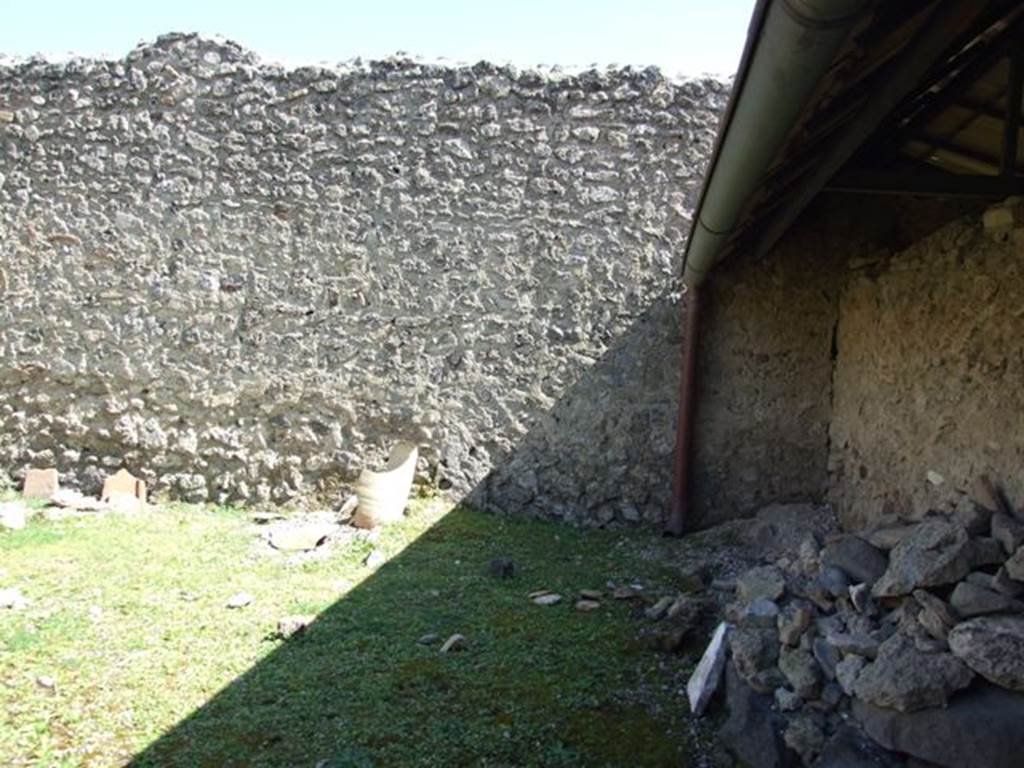 I.12.8 Pompeii. March 2009. Room 13. Rear garden. Looking east.