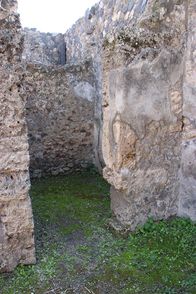 I.12.8 Pompeii. October 2022.
Doorway into room 3, looking south. Photo courtesy of Klaus Heese.