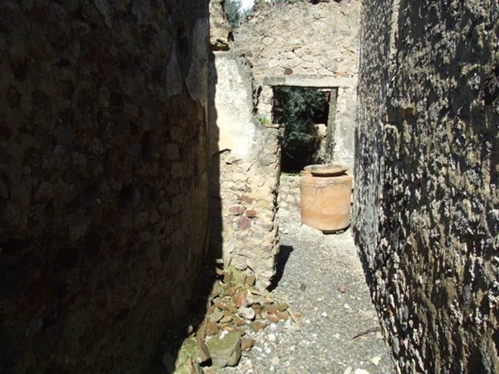 I.12.8 Pompeii. March 2009. Room 8. Looking north.