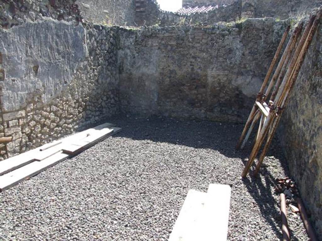 I.12.8 Pompeii. March 2009. Room 7. Looking south.