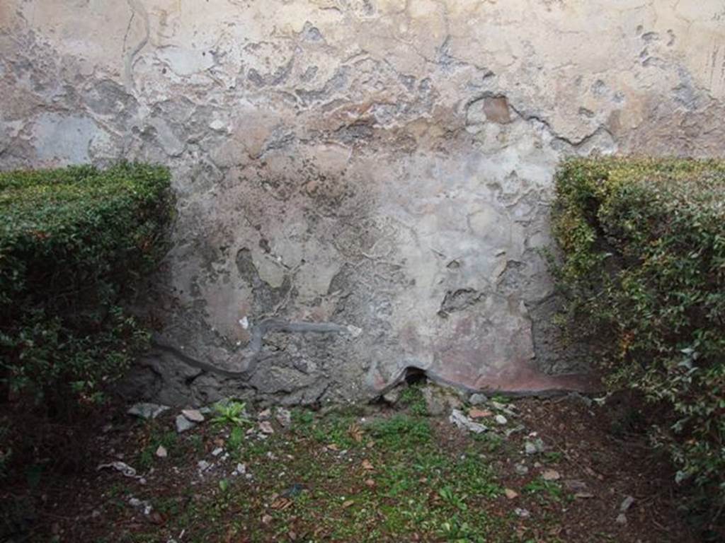 I.12.11. December 2007. North wall of garden with hunt scene.