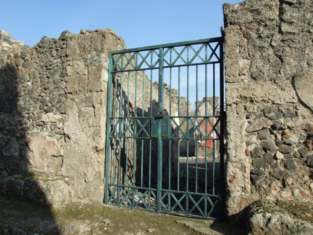 I.12.16 Pompeii. December 2007. Entrance.