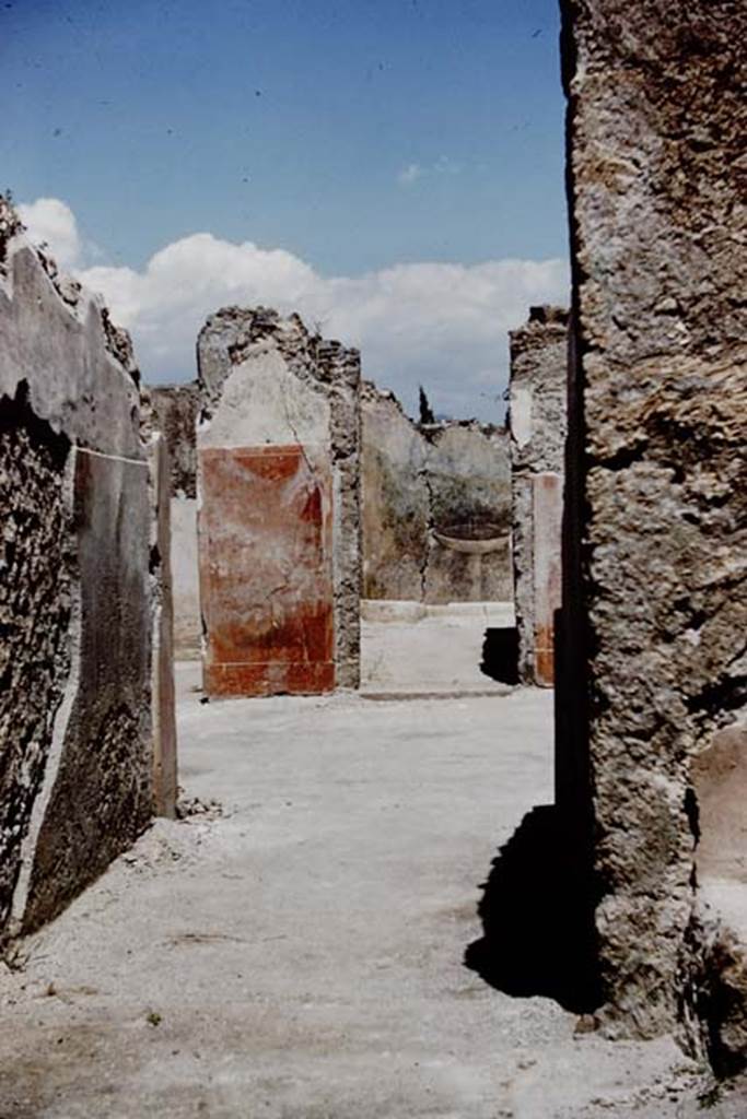 I.12.16 Pompeii. 1961. Looking east from entrance corridor towards atrium and doorway to garden area. Photo by Stanley A. Jashemski.
Source: The Wilhelmina and Stanley A. Jashemski archive in the University of Maryland Library, Special Collections (See collection page) and made available under the Creative Commons Attribution-Non Commercial License v.4. See Licence and use details.
J61f0319