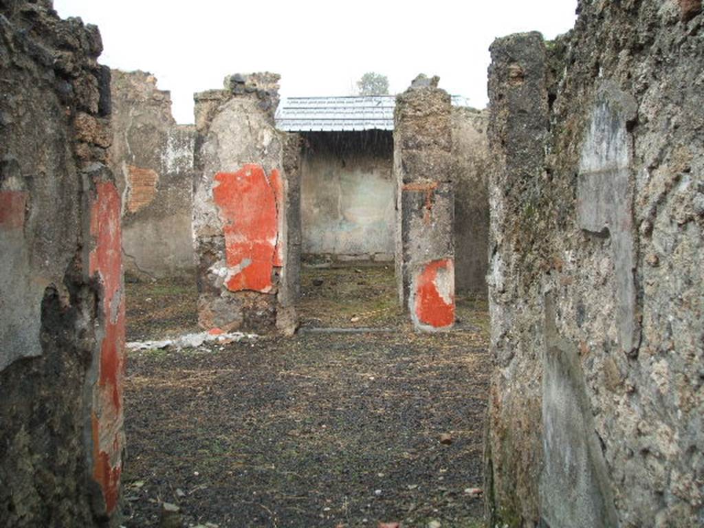 I.12.16 Pompeii. December 2004. Looking east across atrium.