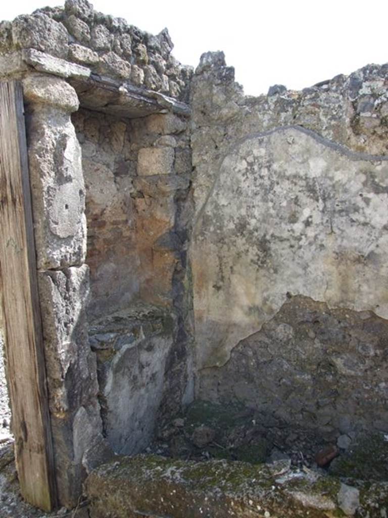 I.12.16 Pompeii. March 2009. Room 2, large recess in south-east corner.