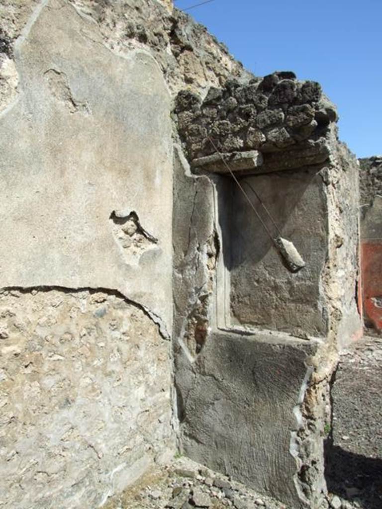I.12.16 Pompeii. March 2009. Room 2. North east corner, with recess.