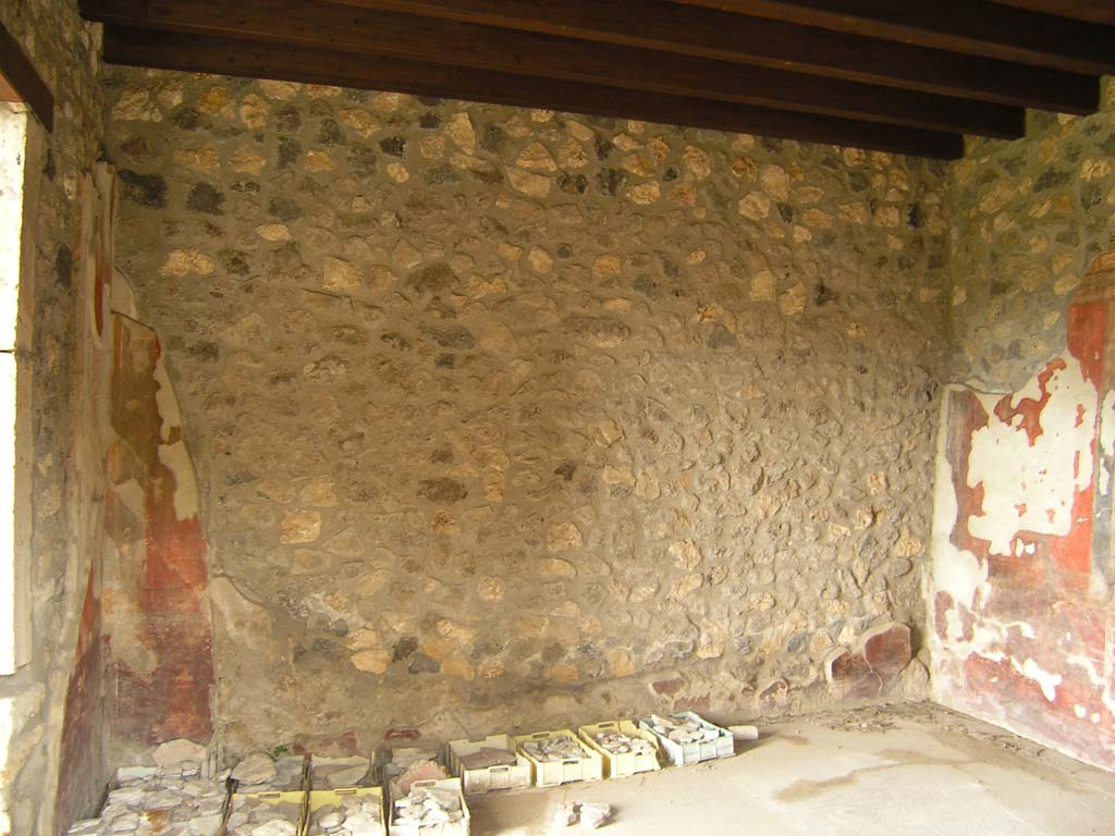 I.14.2 Pompeii. July 2008. Room H, north wall. Photo courtesy of Guilhem Chapelin.