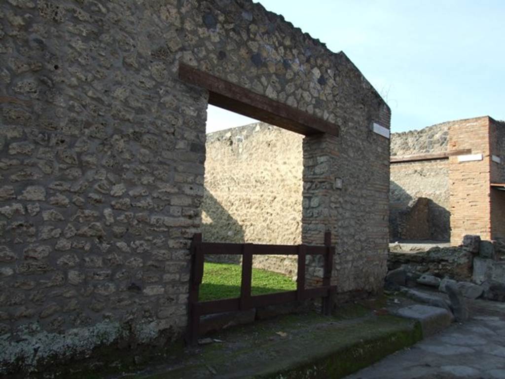 I.14.5 Pompeii. December 2007. Entrance on Via di Nocera.