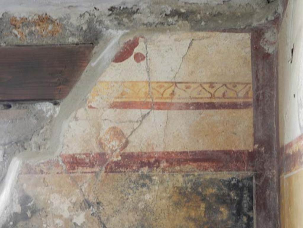 I.14.12, Pompeii. May 2018. Room 3, north wall to east of window, and north-east corner.
Photo courtesy of Buzz Ferebee.