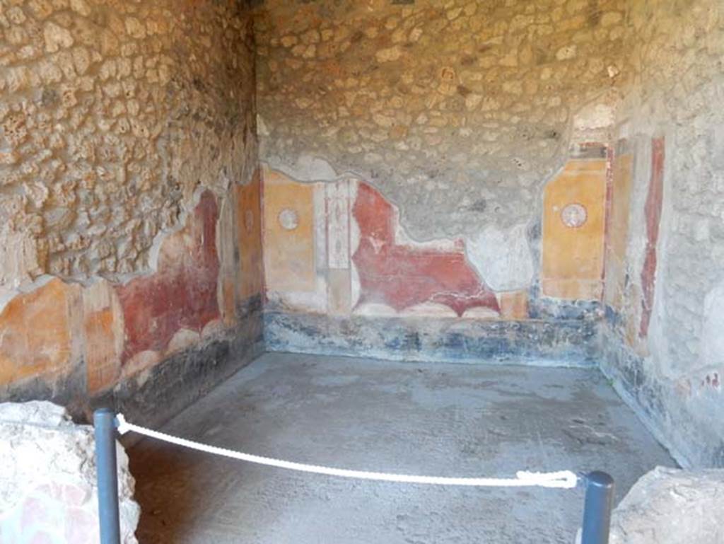 I.14.12/13, Pompeii. May 2018. Room 34, looking east. Photo courtesy of Buzz Ferebee.