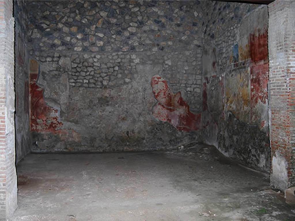 I.14.15 Pompeii. October 2013. Looking towards west wall of room on north side of bar-room. Photo courtesy of Paula Lock.