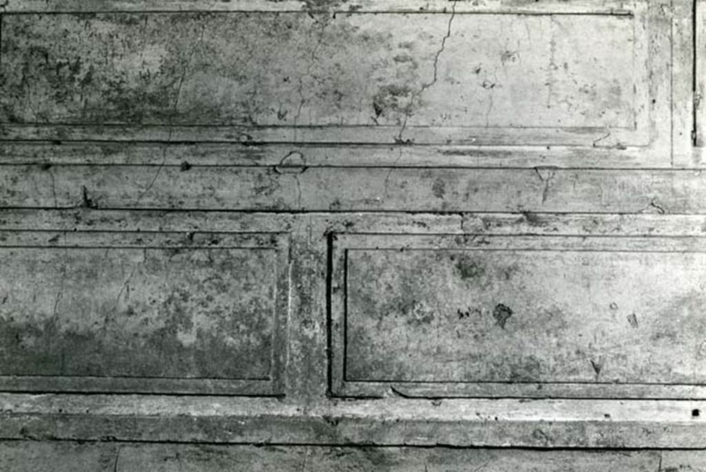 I.15.3 Pompeii. 1972. Room 6. House of Ship Europa, W cubiculum, right E wall. Photo courtesy of Anne Laidlaw.
American Academy in Rome, Photographic Archive. Laidlaw collection _P_72_16_34.