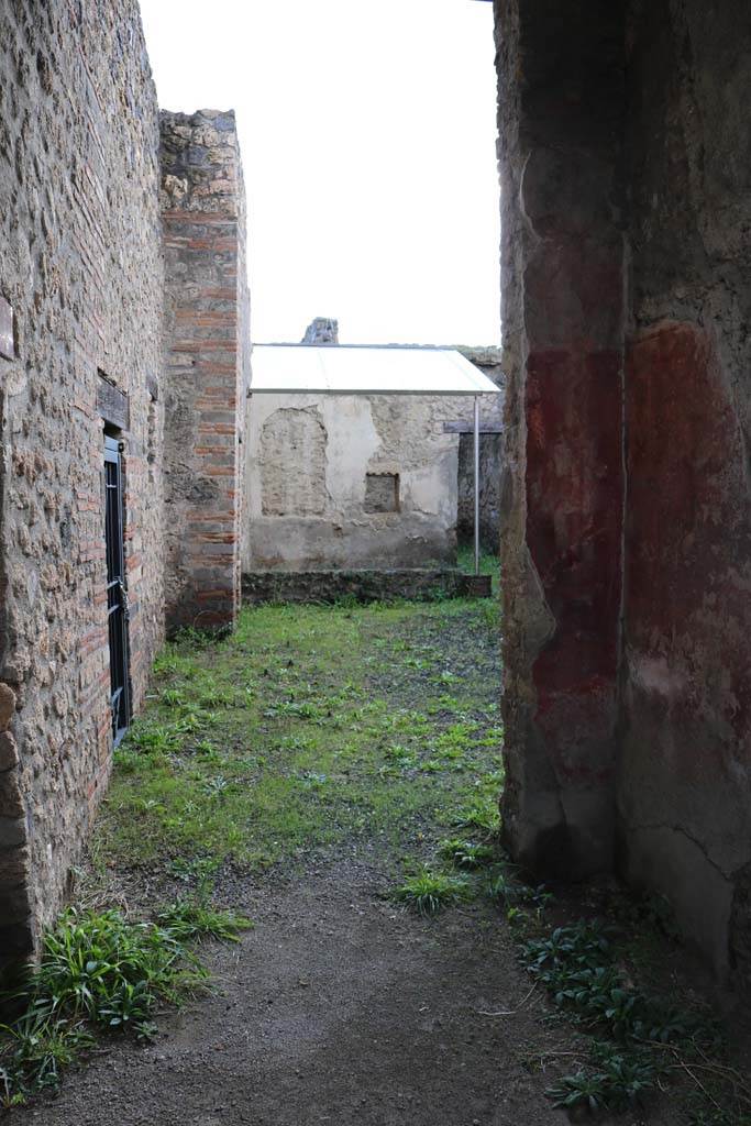 I.16.3 Pompeii. December 2018.
Looking south across atrium, from entrance doorway. Photo courtesy of Aude Durand.