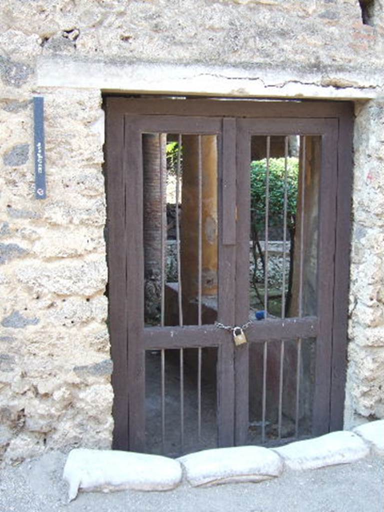 I.17.4 Pompeii. September 2005. Entrance.