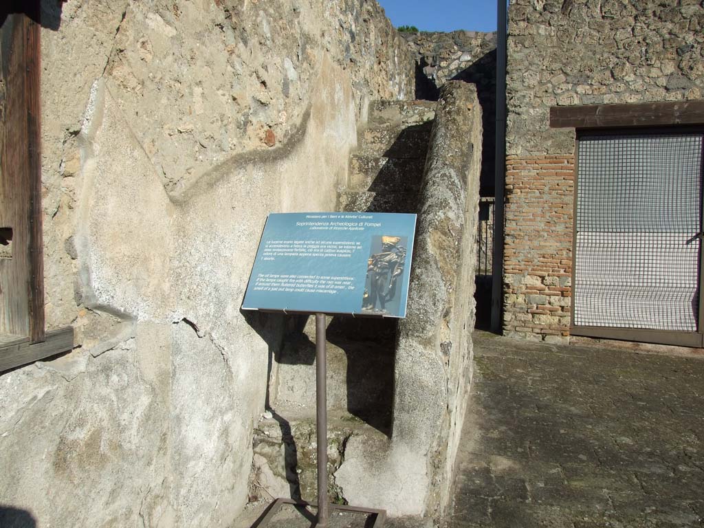 I.20.1 Pompeii. December 2006. Staircase.
According to Jashemski, stairs led from the garden to rooms above the adjacent lamp factory.
The area would have been a part of this property, and it may have been rented out to guests.
See Jashemski, W. F., 1993. The Gardens of Pompeii, Volume II: Appendices. New York: Caratzas. (p.67)