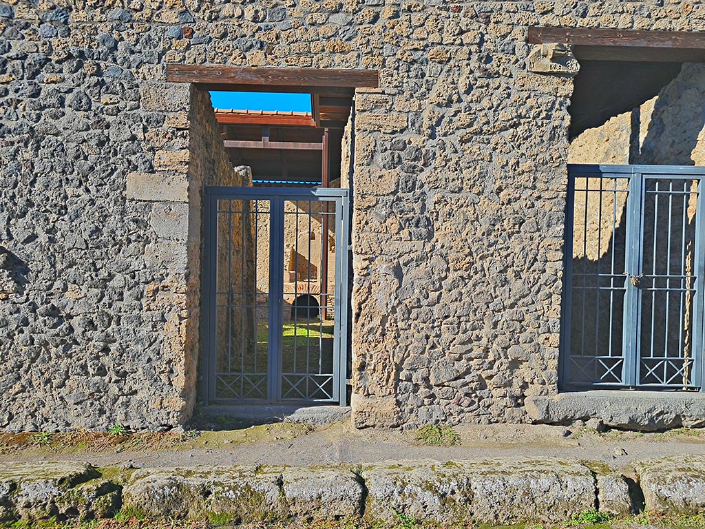 I.20.3, Pompeii, on left. October 2024.
Looking west towards doorway on Via di Nocera, with I.20.4, on right. Photo courtesy of Giuseppe Ciaramella.