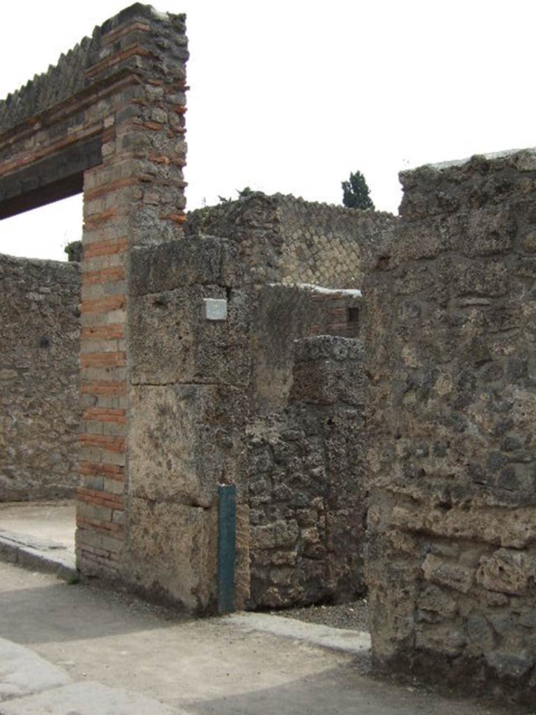 II.1.3 Entrance.