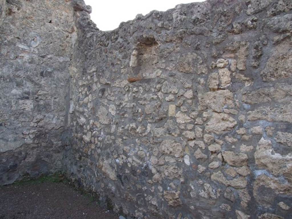 II.1.3 Pompeii. December 2007. South-west corner of atrium.