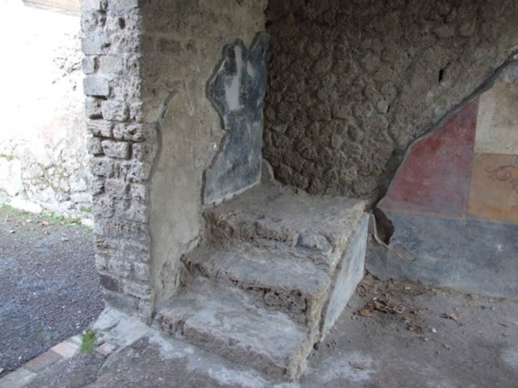 II.1.5 Pompeii. Large Taberna. Steps in north east corner of rear room.