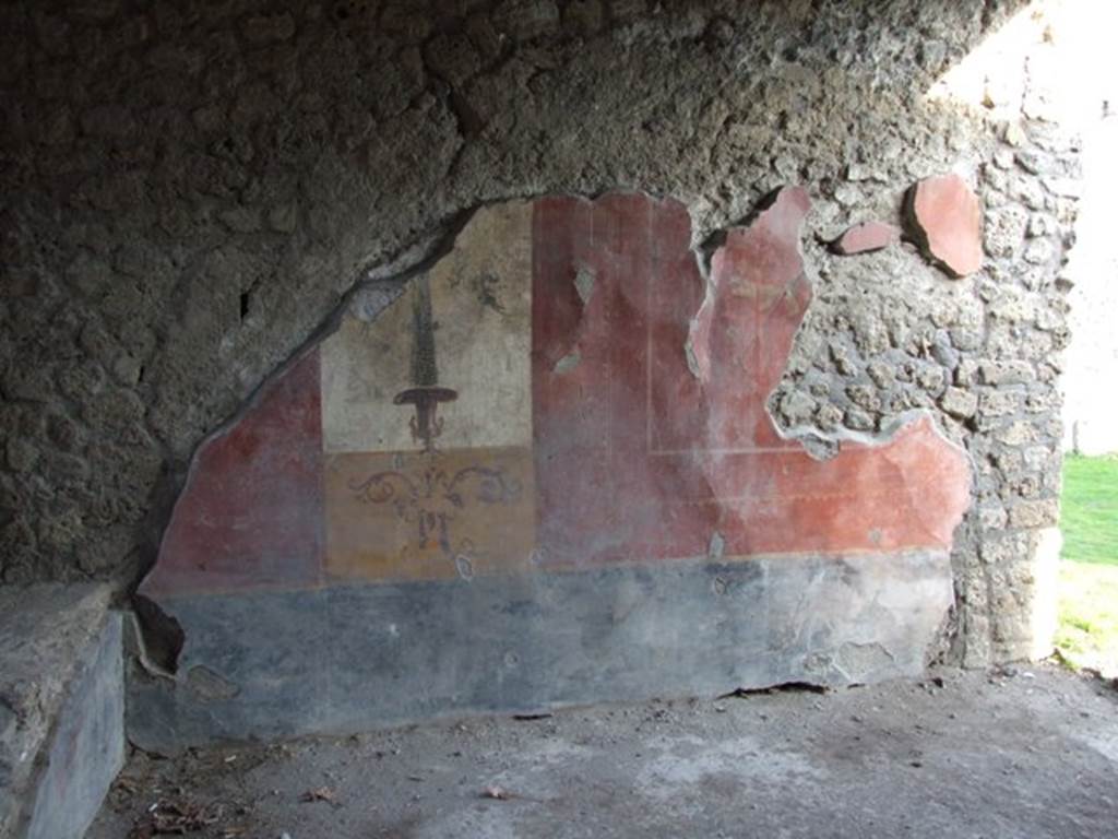 II.1.5 Pompeii. Large Taberna. East wall of rear room.
