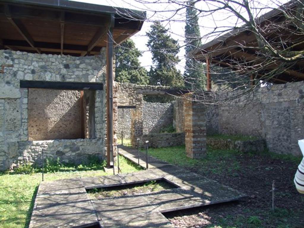 II.1.11 Pompeii. March 2009. Large garden yard. Looking east from entrance.
