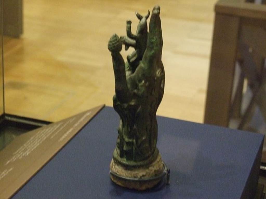 II.1.12 Pompeii. Bronze hand of Sabazius. SAP 10486. Photographed at “A Day in Pompeii” exhibition at Melbourne Museum. September 2009.