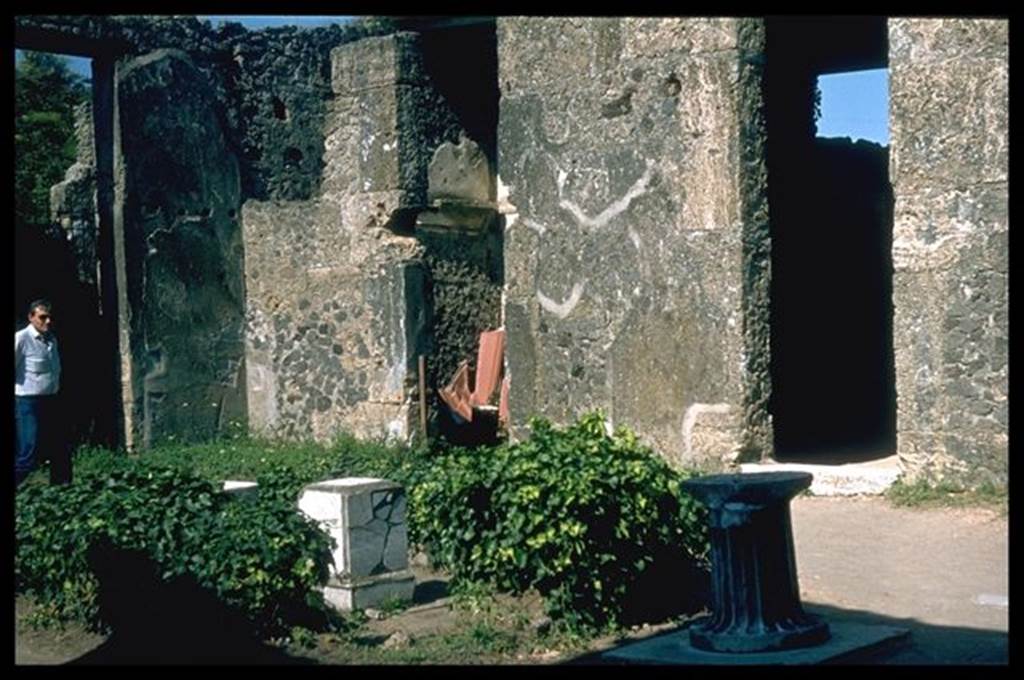 II.2.2 Pompeii. Looking north east towards rooms “c” and 3 and door to II.2.3. Photographed 1970-79 by Günther Einhorn, picture courtesy of his son Ralf Einhorn.