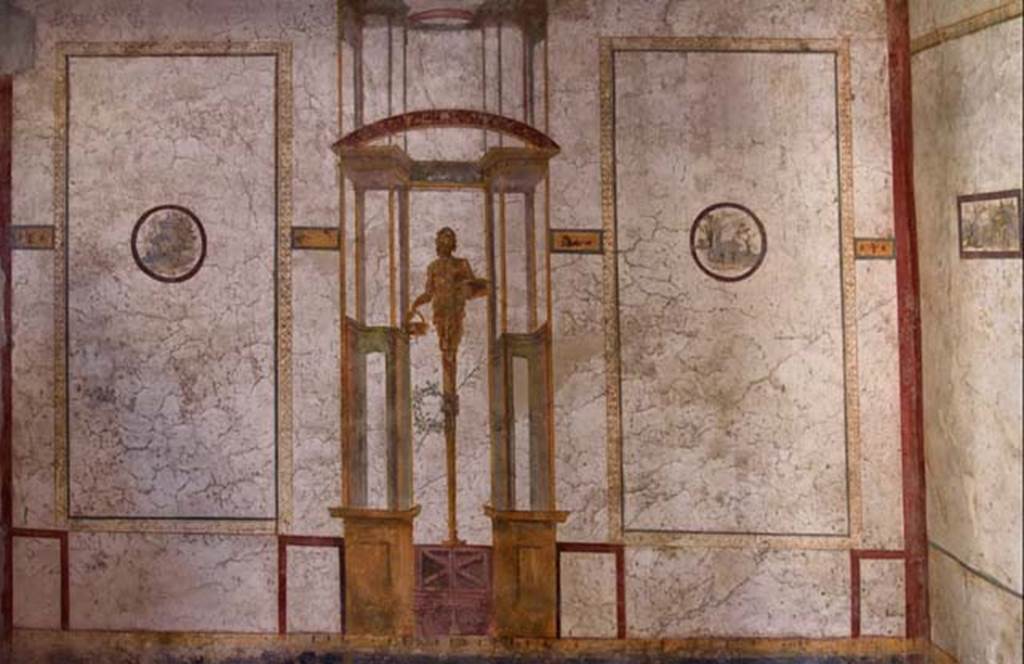 II.2.2 Pompeii. April 2018. Room “d”, looking towards west wall and north-west corner. Photo courtesy of Ian Lycett-King.
Use is subject to Creative Commons Attribution-NonCommercial License v.4 International.